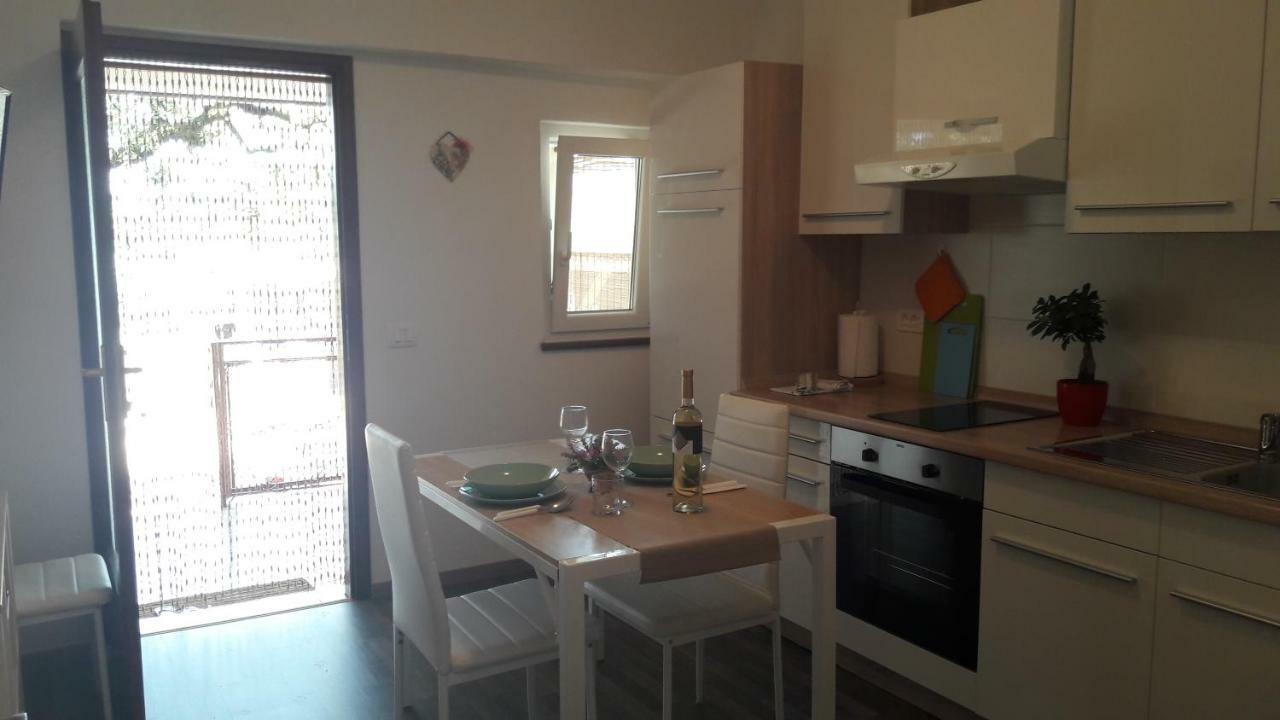 Dea Apartment *