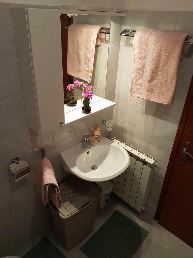 Dea Lägenhet Crveni Vrh